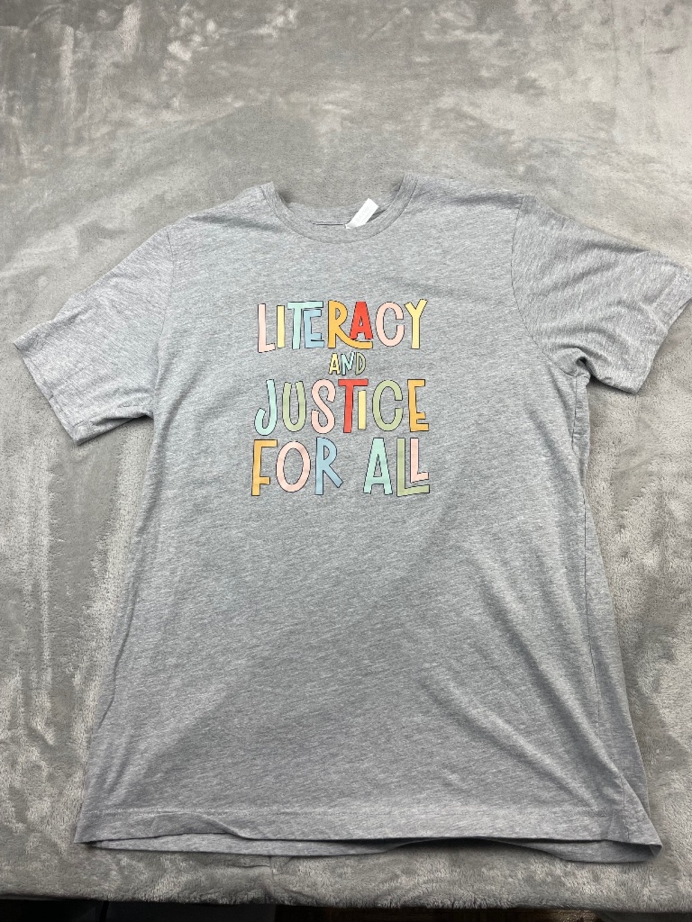 Literacy and Justice For All Grey Short Sleeve Tee Shirt Women's XL